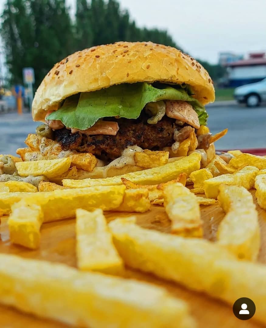 فست فود فودلند در کرمانشاه